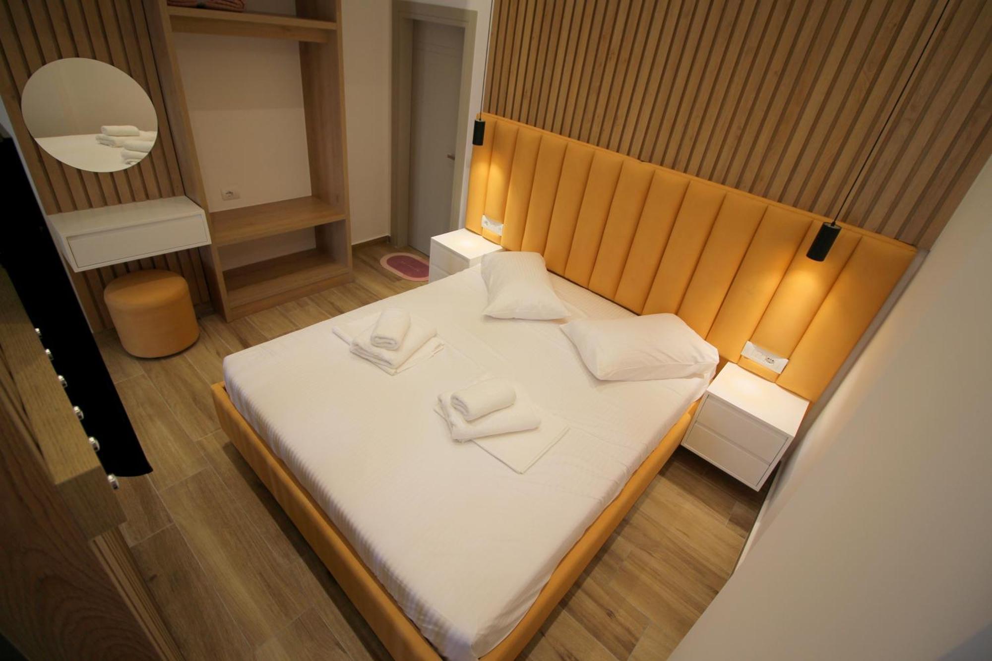 Alis Apartments Саранда Екстер'єр фото